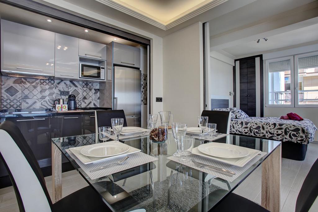 Royal Executive Suite مالقة المظهر الخارجي الصورة