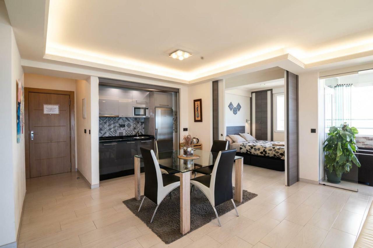 Royal Executive Suite مالقة المظهر الخارجي الصورة