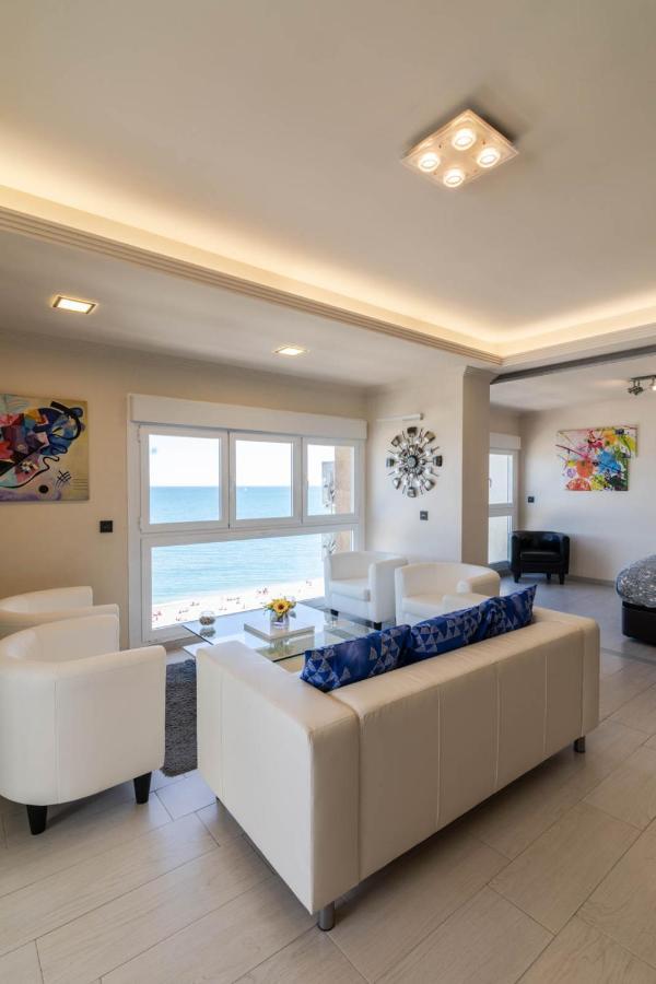Royal Executive Suite مالقة المظهر الخارجي الصورة