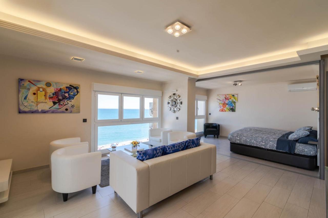 Royal Executive Suite مالقة المظهر الخارجي الصورة