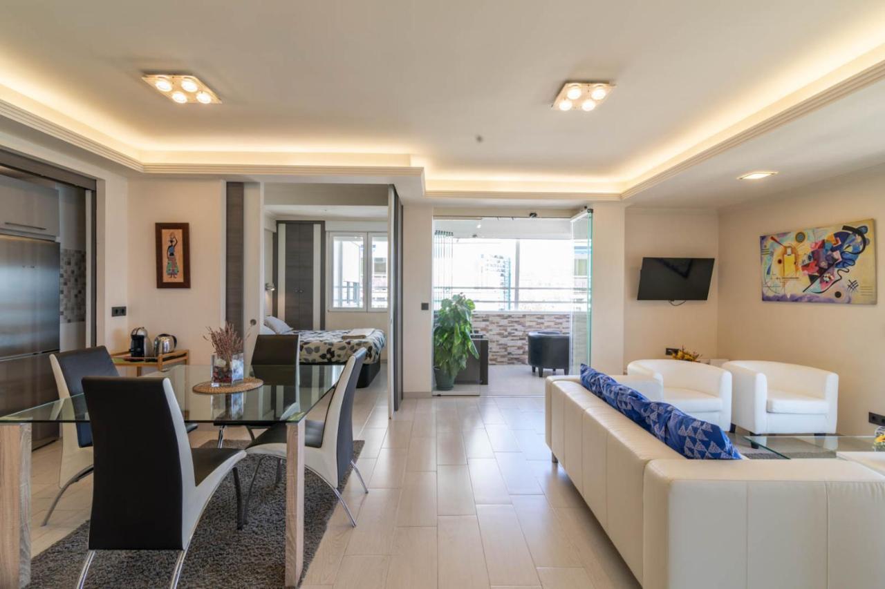 Royal Executive Suite مالقة المظهر الخارجي الصورة