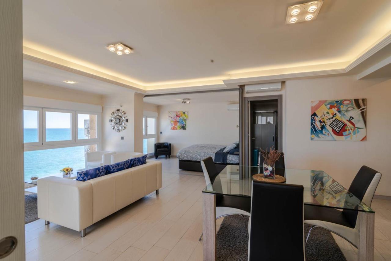 Royal Executive Suite مالقة المظهر الخارجي الصورة